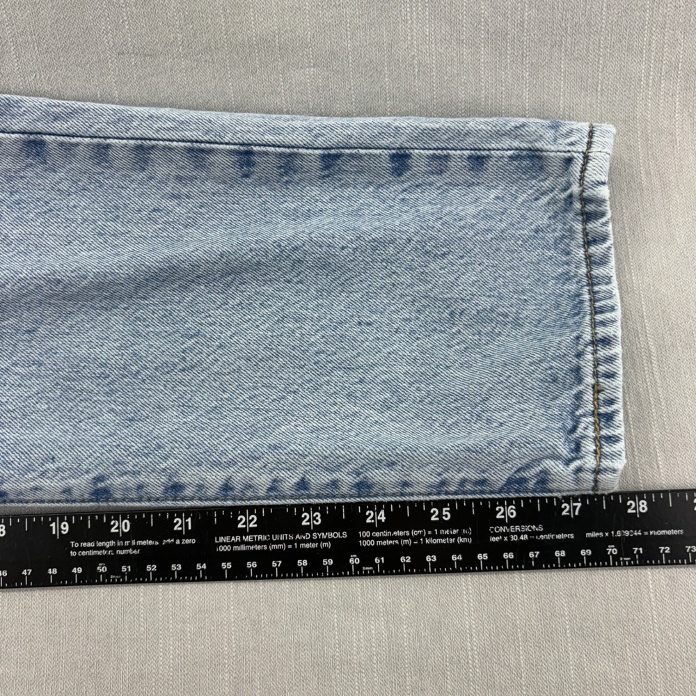 Levi's Premium Wedgie Straight Jeans Cotton Light Wash Size 26 Button Fly - Picture 12 of 13